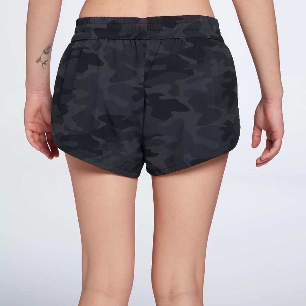 NWT DSG Women's Stride Shorts - Picture 2 of 9